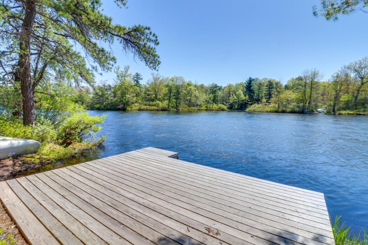 Lakefront Poconos Vacation Rental With Swim Dock! Long Pond ภายนอก รูปภาพ