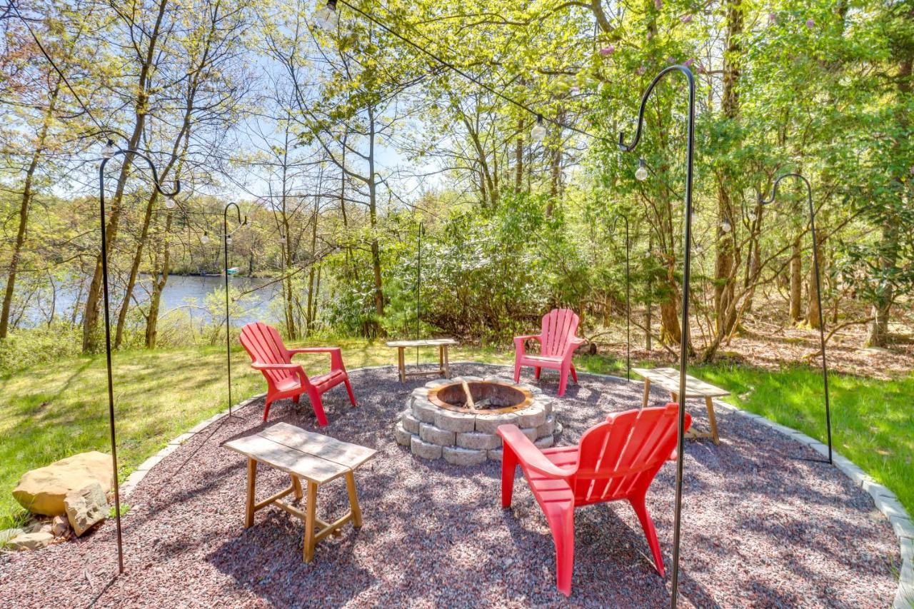 Lakefront Poconos Vacation Rental With Swim Dock! Long Pond ภายนอก รูปภาพ