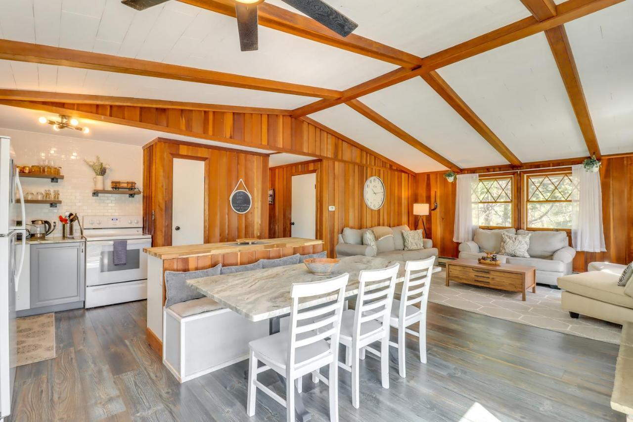 Lakefront Poconos Vacation Rental With Swim Dock! Long Pond ภายนอก รูปภาพ