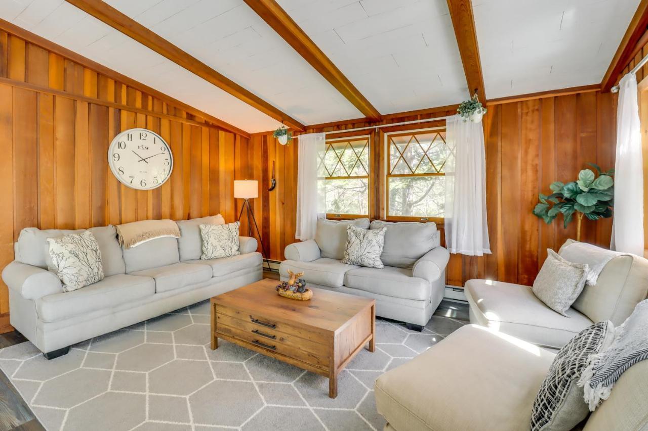 Lakefront Poconos Vacation Rental With Swim Dock! Long Pond ภายนอก รูปภาพ