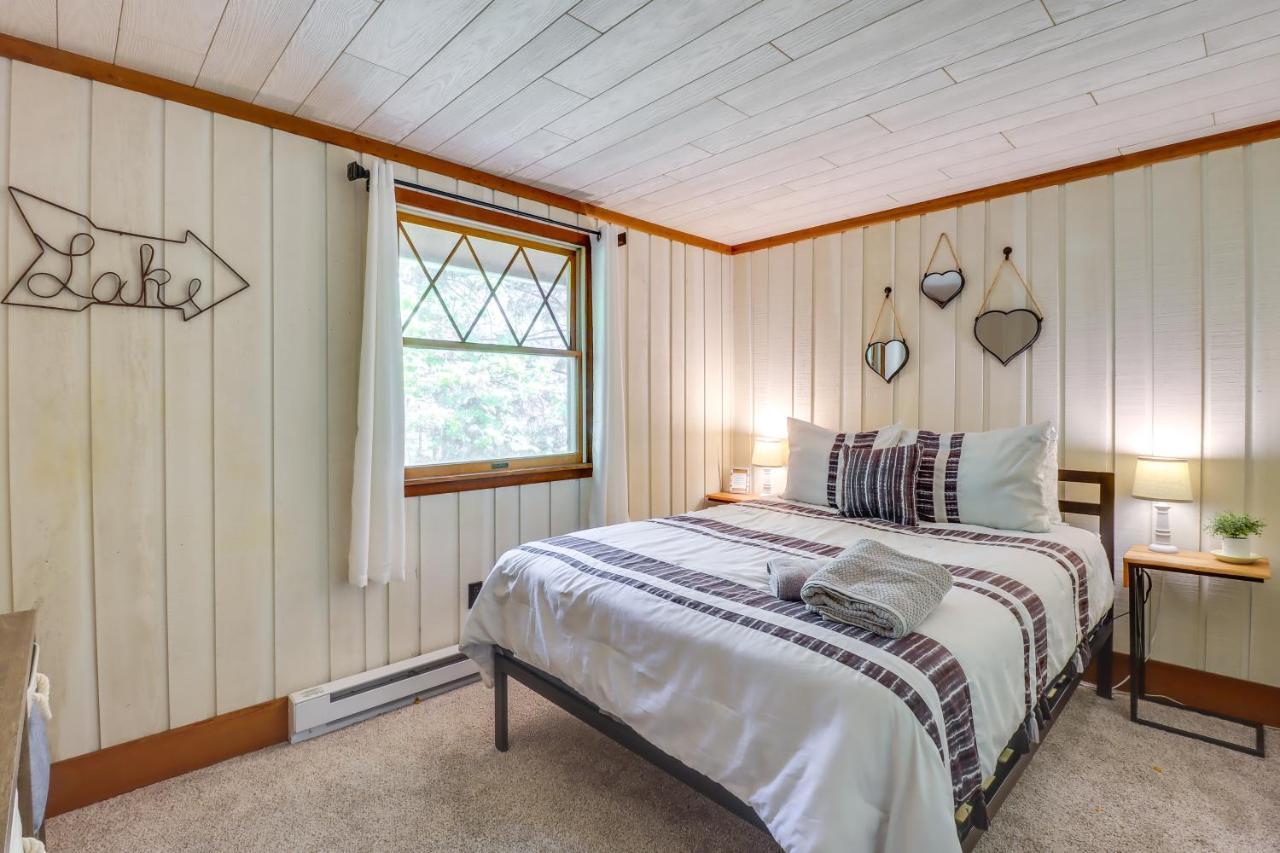 Lakefront Poconos Vacation Rental With Swim Dock! Long Pond ภายนอก รูปภาพ