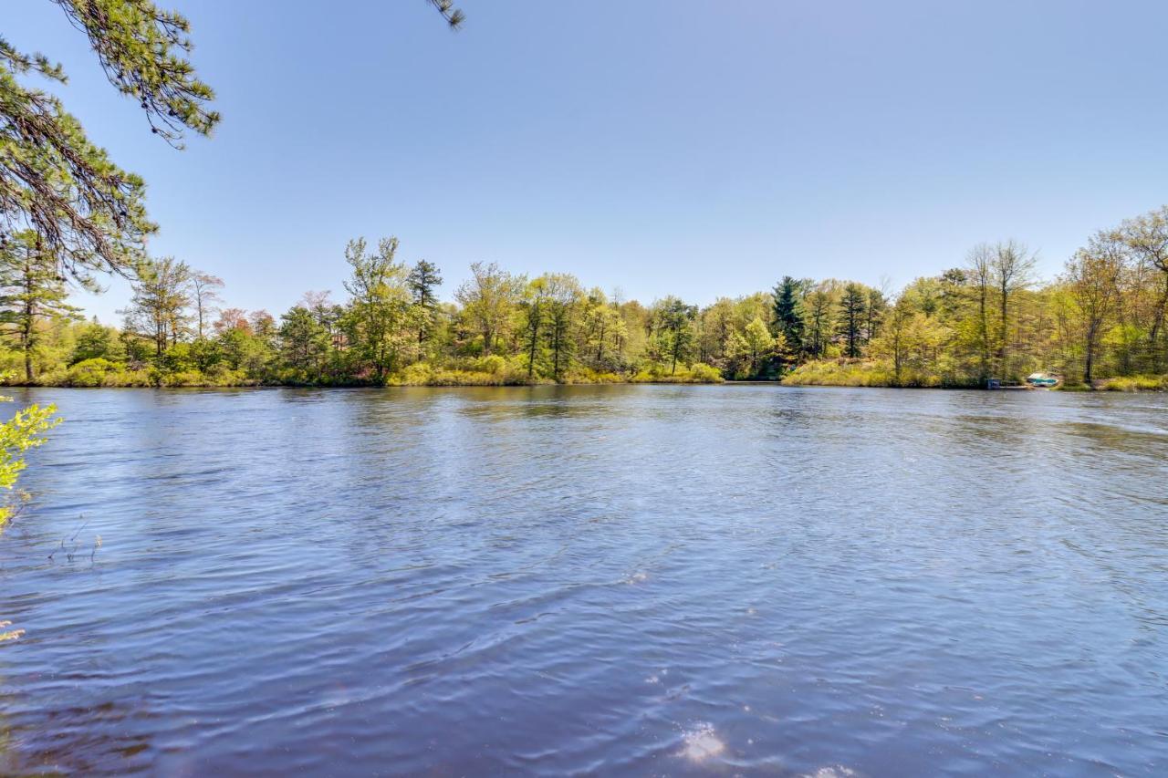 Lakefront Poconos Vacation Rental With Swim Dock! Long Pond ภายนอก รูปภาพ