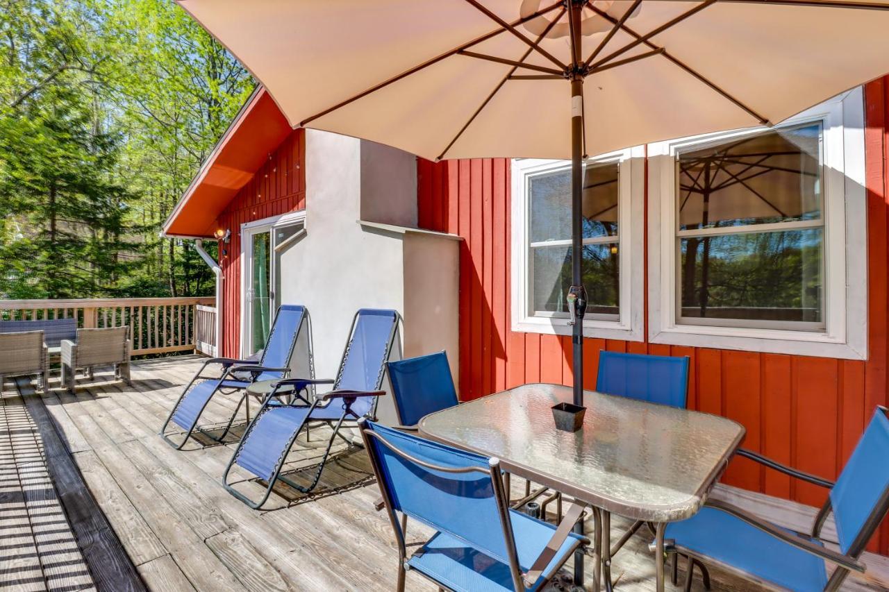 Lakefront Poconos Vacation Rental With Swim Dock! Long Pond ภายนอก รูปภาพ